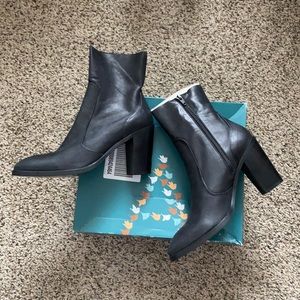 fArylrobin Ruth Black ankle boots. Size 41- or 10 woman. New W/box!